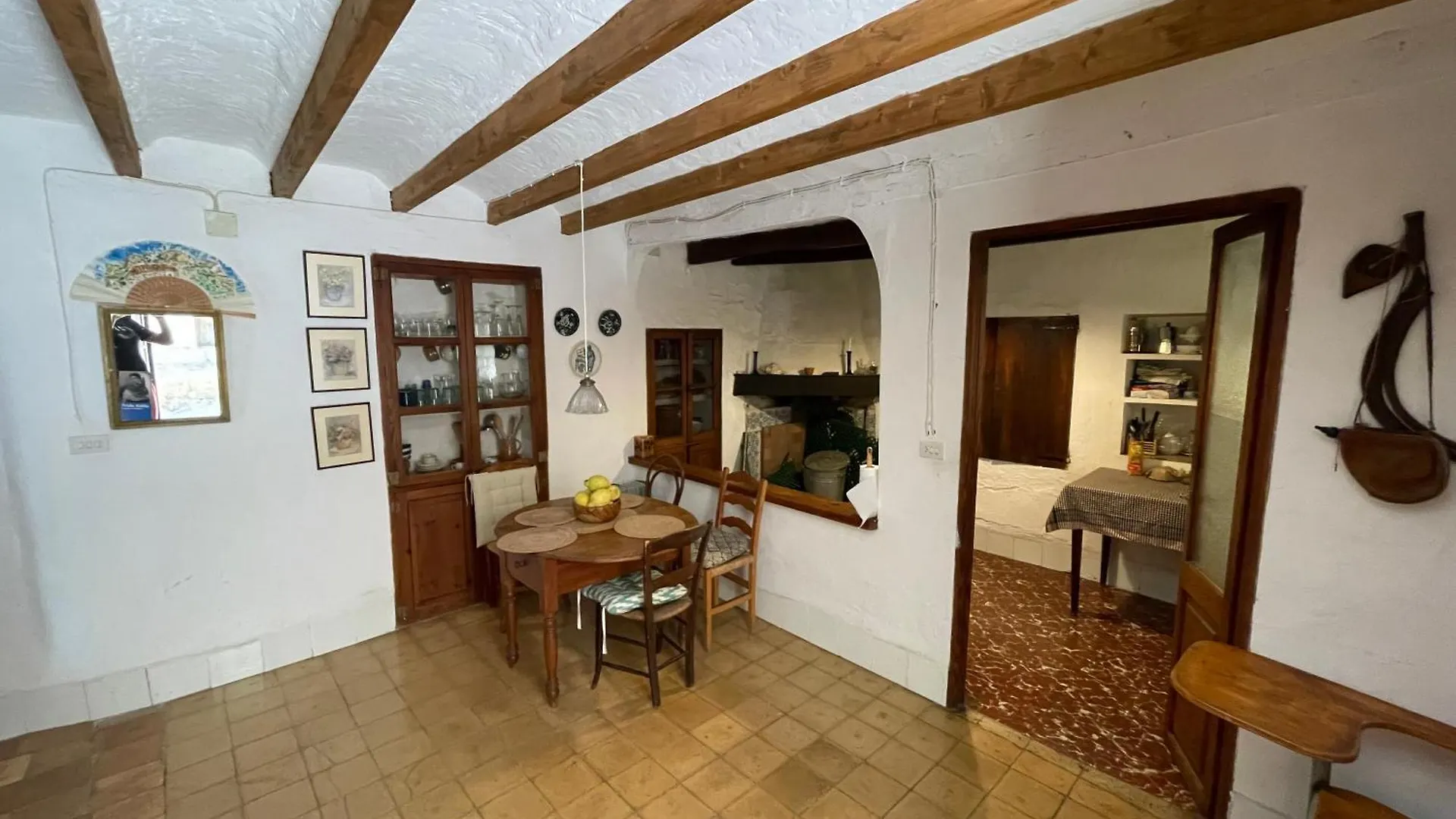 펜션 Encantadora Casita En El Centro De 포르날루츠 스페인