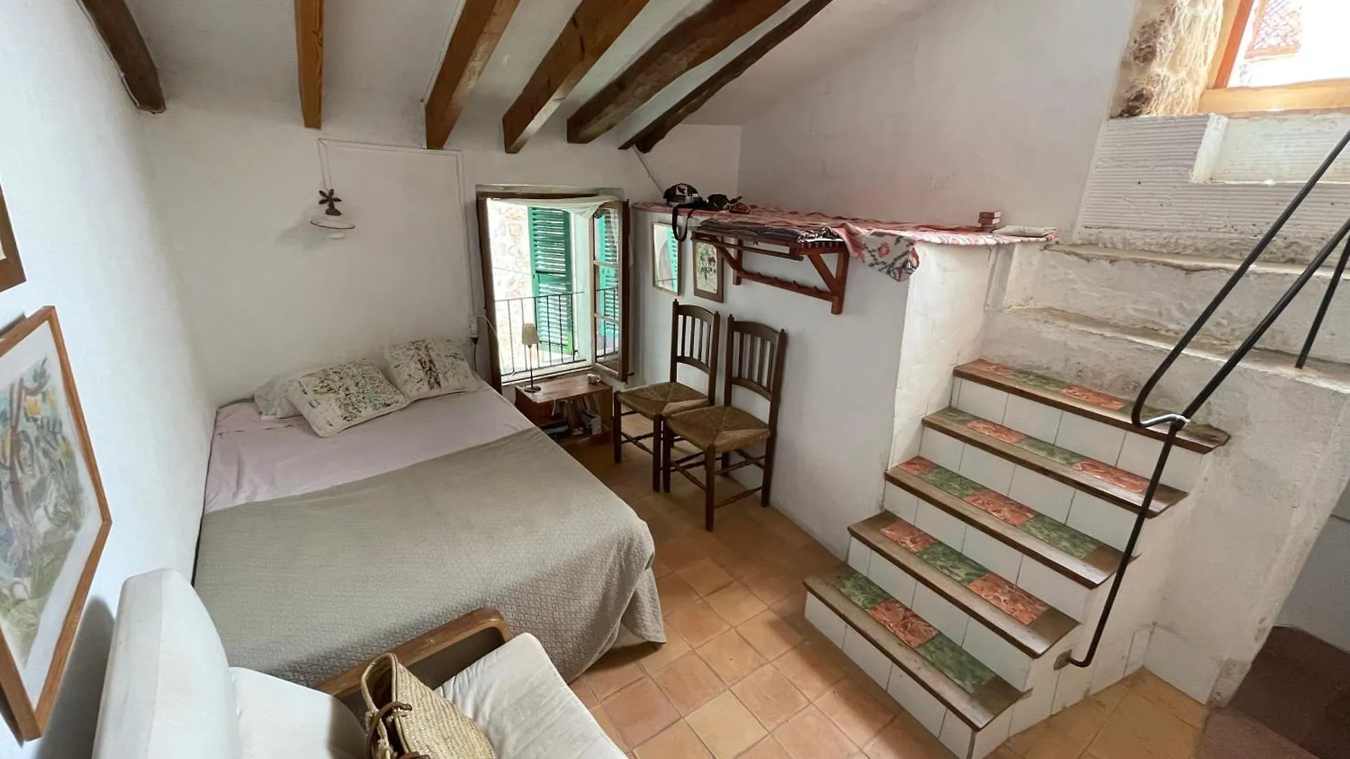 펜션 Encantadora Casita En El Centro De 포르날루츠 스페인